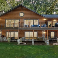 Reel Grand Hideaway