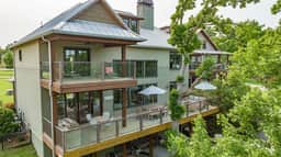Save 15% Off 4 Night Stay! Amazing Waterfall/Lake Views! Pool, Dock!