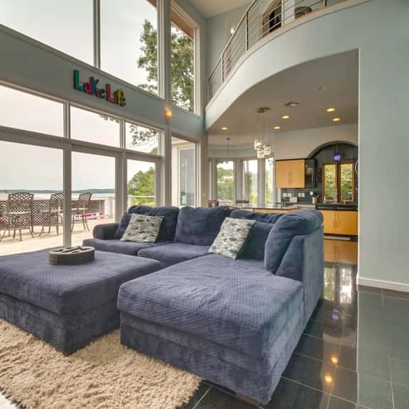 Grand Blue House - Image 1