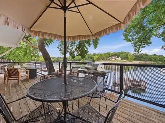 Lakefront Luxury w/ Dock, Great Location!