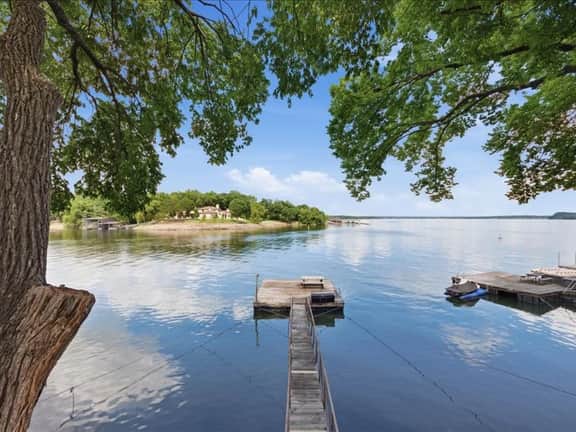 Lakefront Luxury w/ Dock, Great Location!