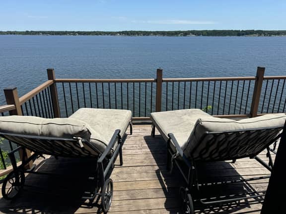 Stunning Views, Hot Tub, Pool Table, new furniture!