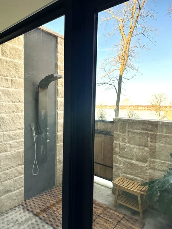Great Location! Lakefront  Modern Home!