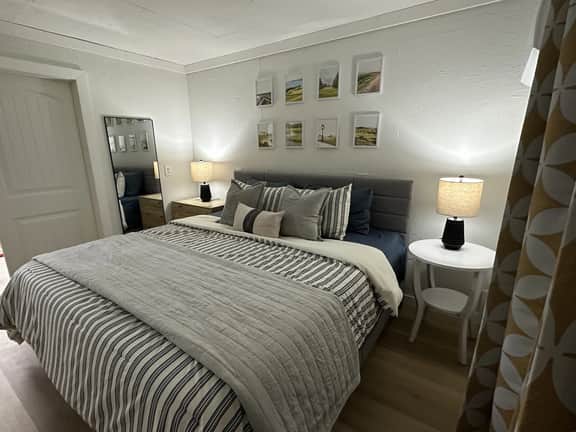 Events welcome! Three homes for Large Groups!