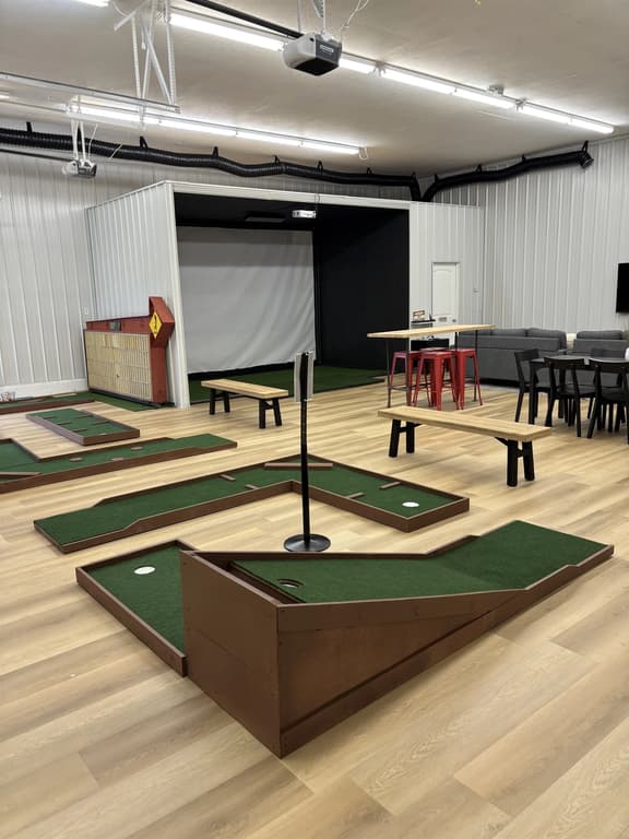 Barndominium w/ Golf Simulator & Putting Holes!