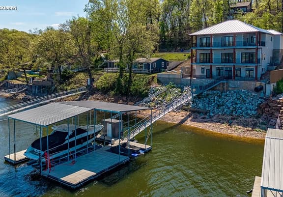Duck Creek Overlook. Premium Location. All the Amenities!